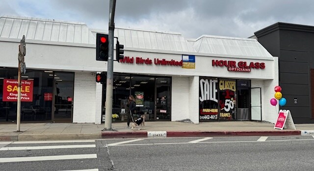 More Photos Of 12433 Wilshire Blvd, Los Angeles Storefront For Lease