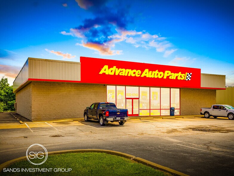 Primary Photo Of 1798 E State Road 163, Clinton Auto Dealership For Sale