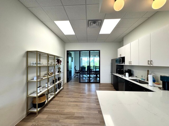 More Photos Of 142 SW 134th St, Oklahoma City Office For Lease