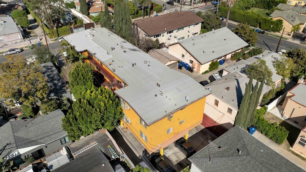 More Photos Of 4052 Chevy Chase Dr, Griffith Apartments For Sale