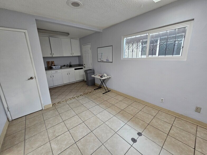 More Photos Of 1376 N Waterman Ave, San Bernardino Medical For Lease