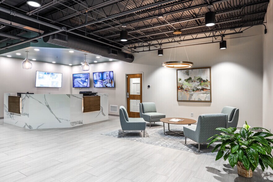 More Photos Of 2357 Warm Springs Rd, Columbus Office For Sale