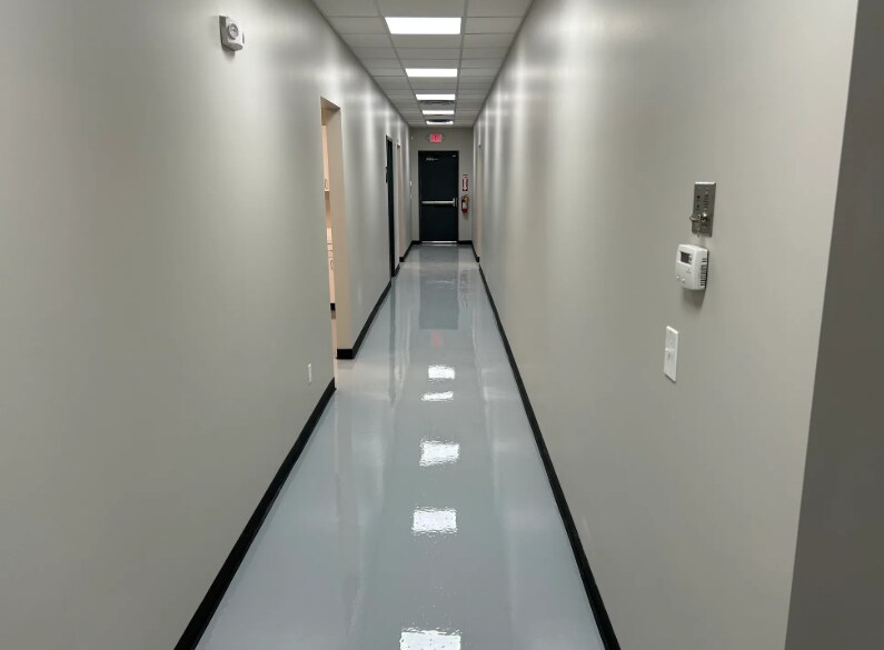 More Photos Of 850 Glaspie St, Oxford Warehouse For Sale