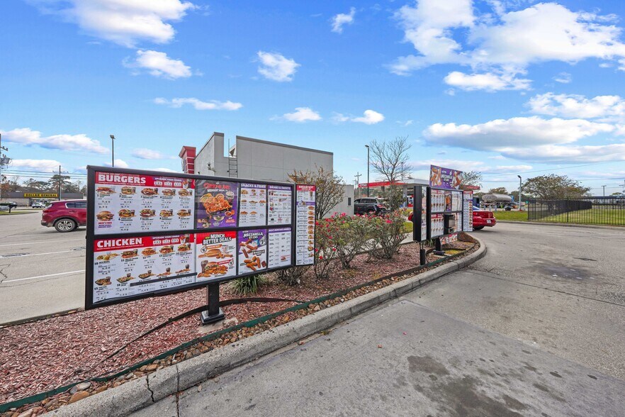 More Photos Of 7380 Tx-105, Beaumont Fast Food For Sale