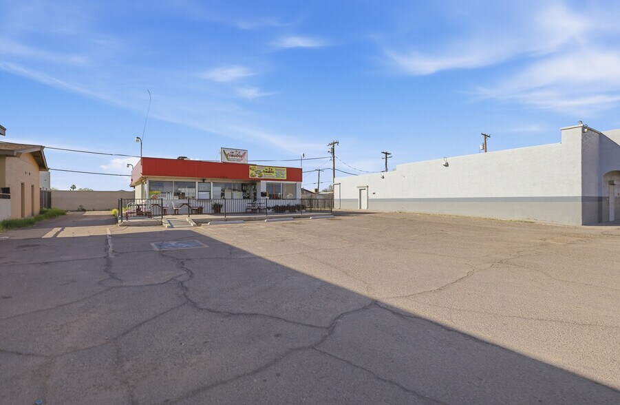 More Photos Of 11709 W Thunderbird Rd, El Mirage Restaurant For Sale