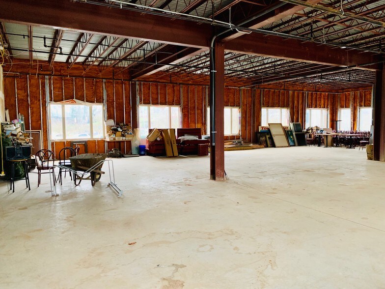 More Photos Of 200-208 W Fleming Dr, Morganton Unknown For Lease