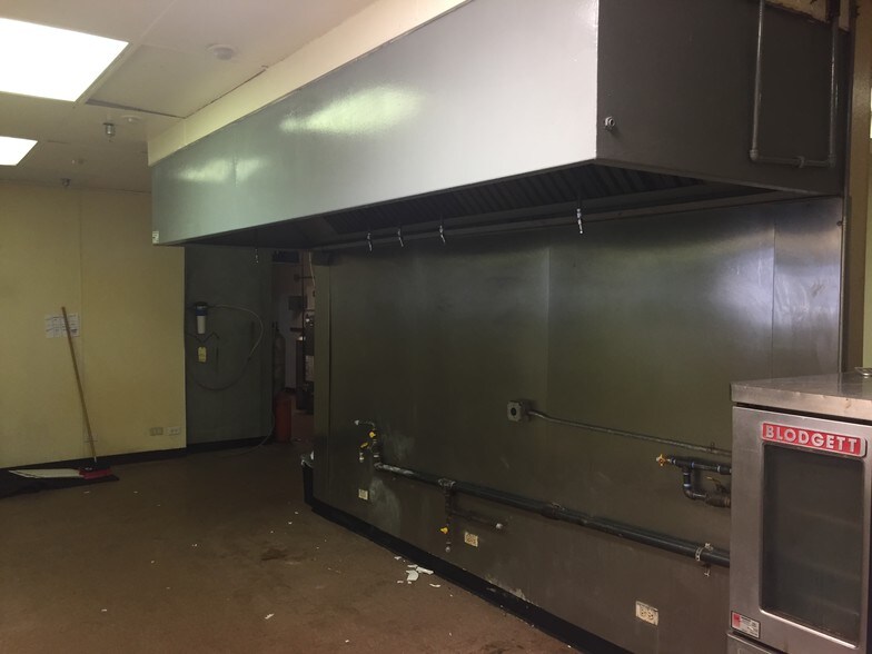 More Photos Of 3S071 State Route 59, Warrenville Restaurant For Lease