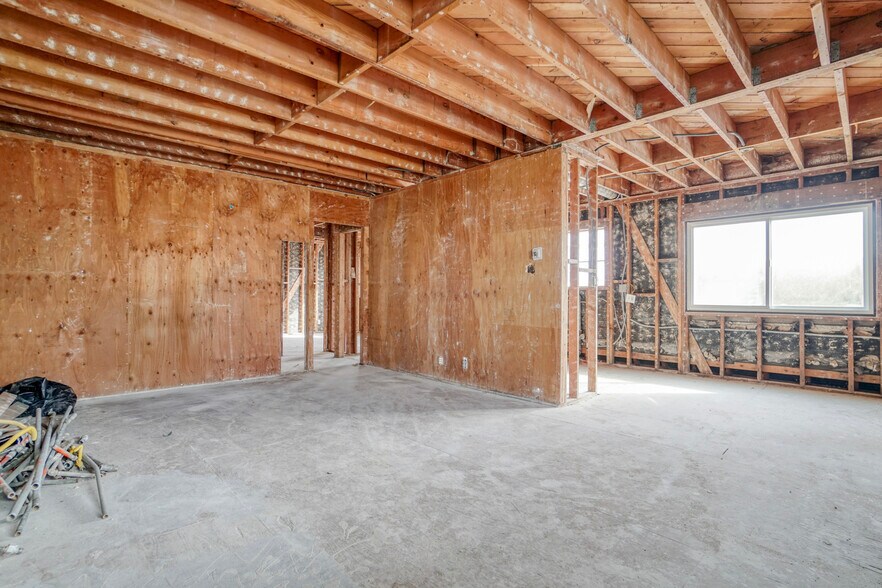 More Photos Of 16 38th Pl, Long Beach Apartments For Sale