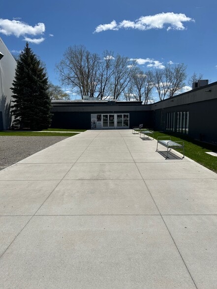 More Photos Of 45300 Mound Rd, Shelby Township Amusement Park For Sale