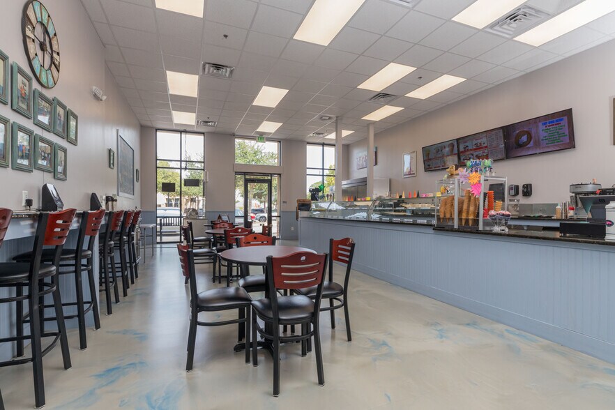 More Photos Of 2219 County Road 220, Middleburg General Retail For Sale