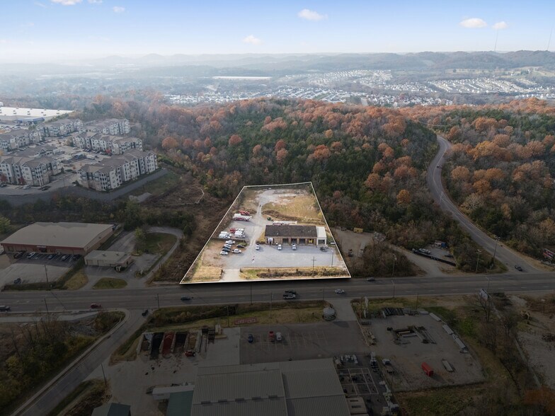 More Photos Of 3502 Dickerson Pike, Nashville Flex For Sale