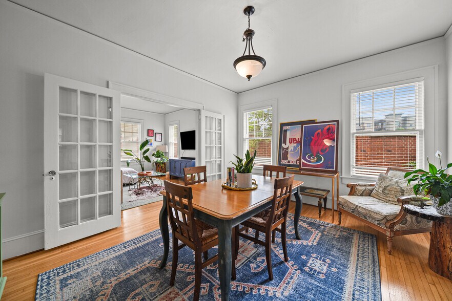 More Photos Of 610 Hawthorne Ln, Charlotte Office Residential For Sale