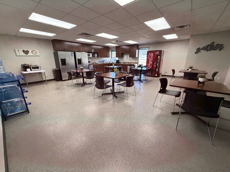 More Photos Of 770 NE 63rd St, Oklahoma City Office For Sale