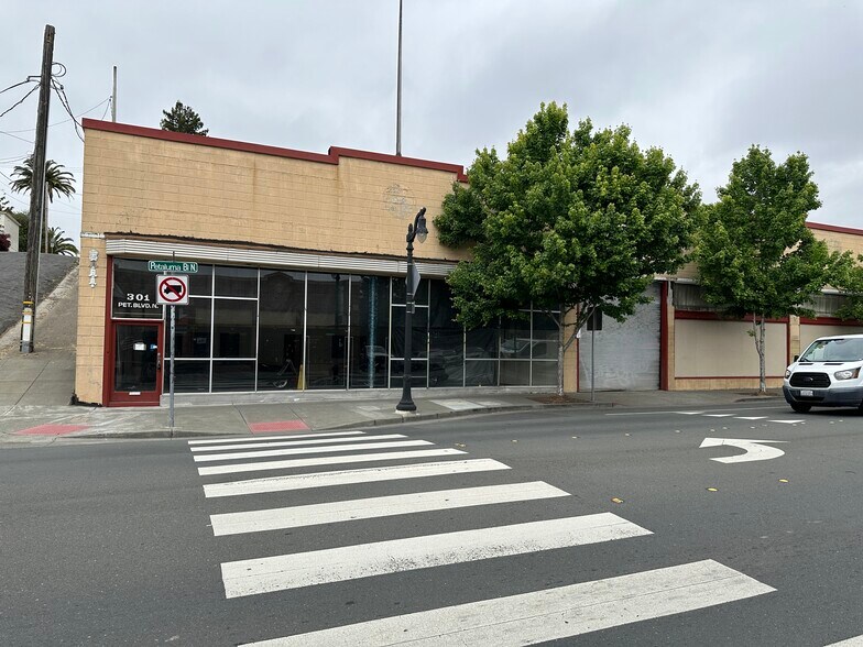 Primary Photo Of 301 N Petaluma Blvd, Petaluma Freestanding For Lease