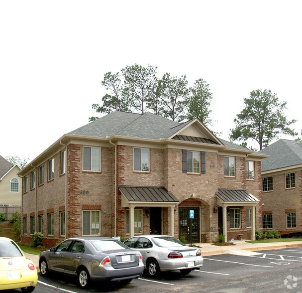 Primary Photo Of 3855 Shallowford Rd, Marietta Medical For Sale