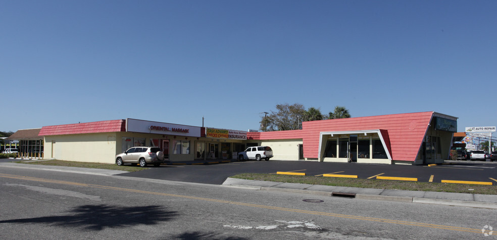 Primary Photo Of 4120 Cleveland Ave, Fort Myers General Retail For Lease