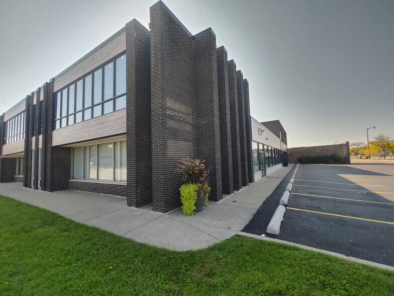 More Photos Of 12211 S Harlem Ave, Palos Heights Medical For Lease