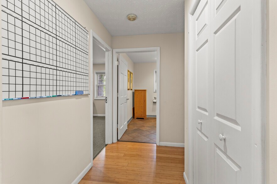 More Photos Of 4901 Central College Rd, Westerville Office Residential For Sale
