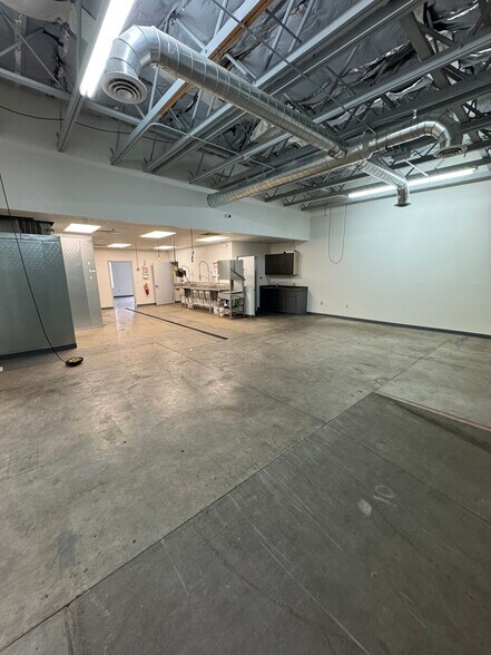 More Photos Of 770-780 Smithridge Dr, Reno Showroom For Lease