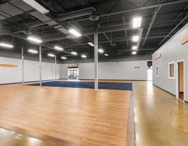 More Photos Of 304-350 NE Agness Ave, Grants Pass Unknown For Lease