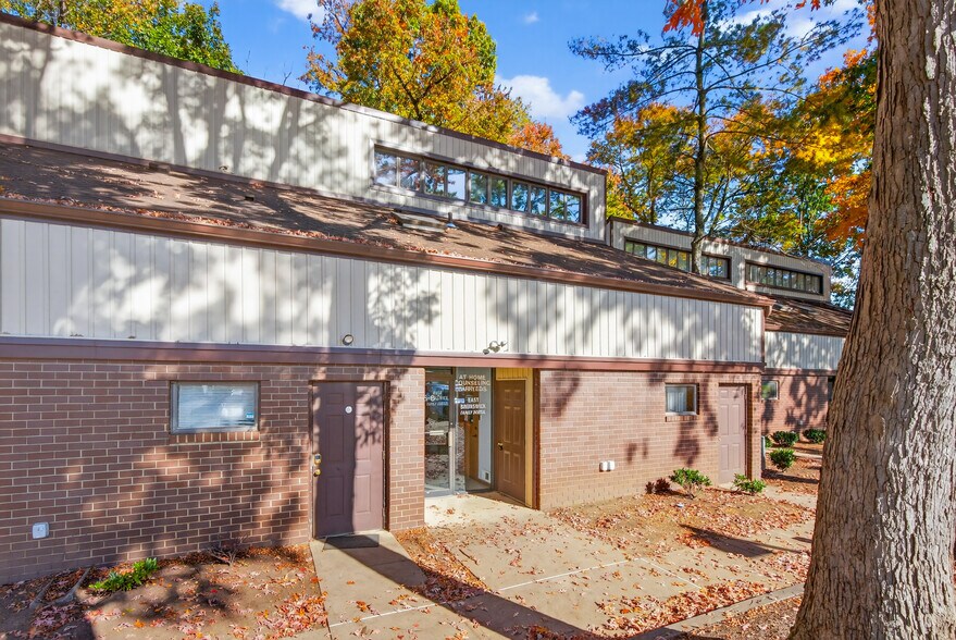 More Photos Of 5-10 Brunswick Woods Dr, East Brunswick Office For Sale
