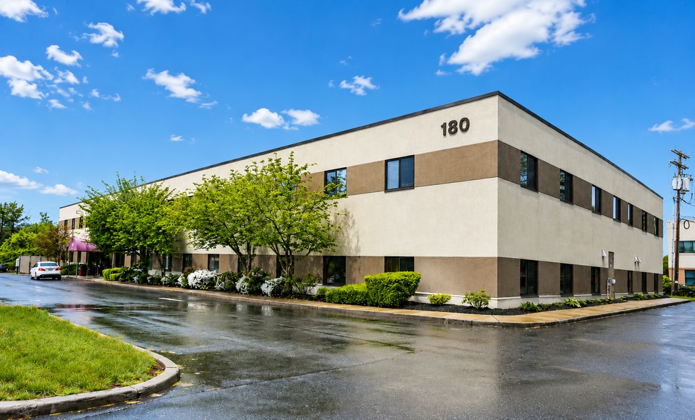 Primary Photo Of 180 White Rd, Little Silver Medical For Lease