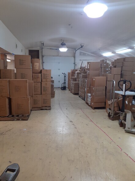 More Photos Of 80 Black Meadow Rd, Chester Warehouse For Sale