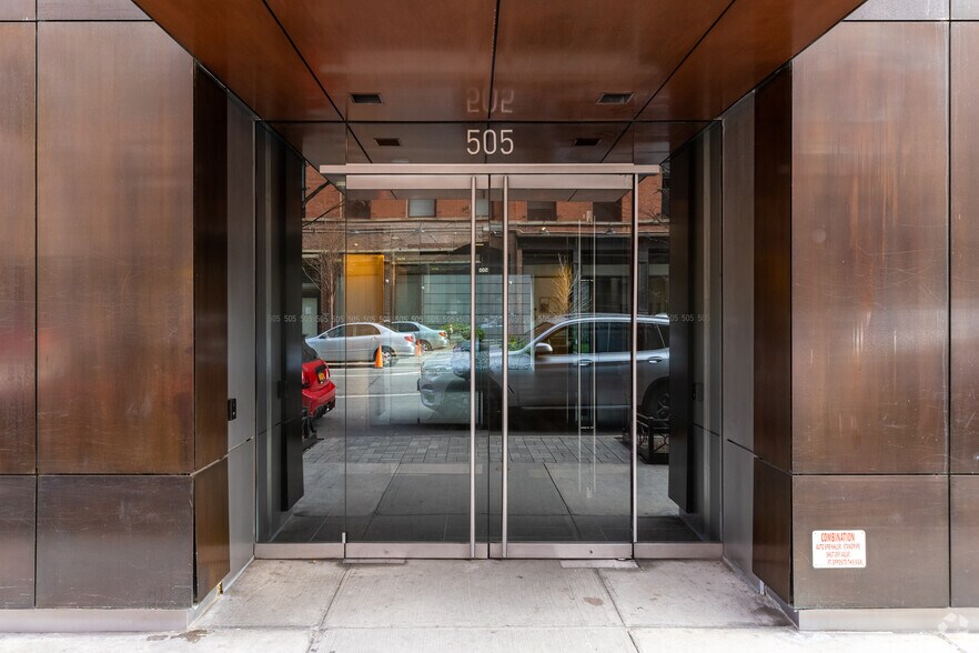 More Photos Of 505 Greenwich St, New York Apartments For Lease
