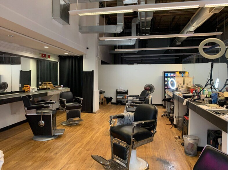 More Photos Of , Chicago Unknown For Sale