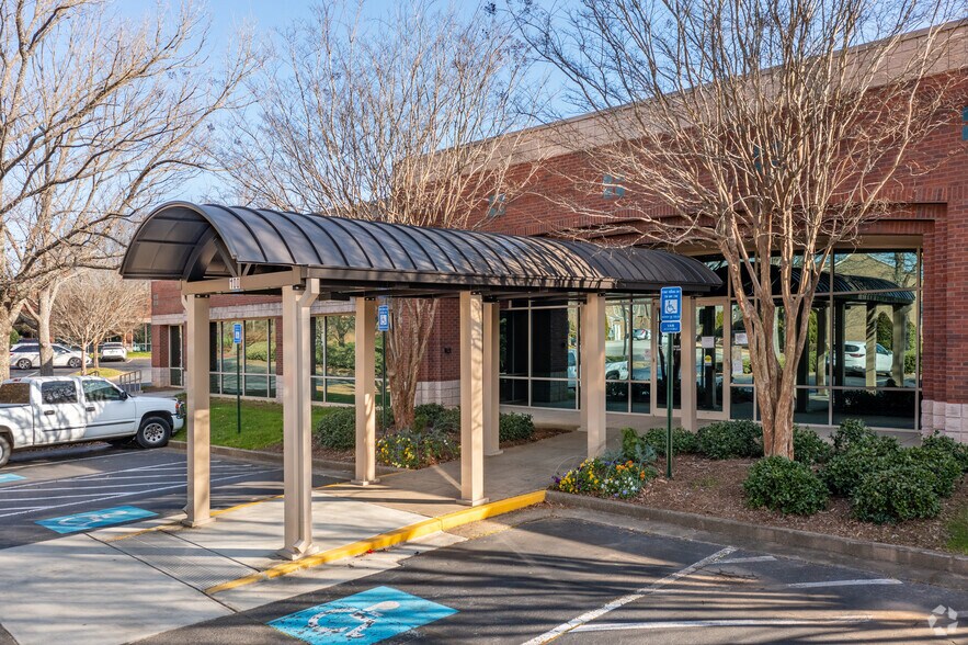 More Photos Of 5000 Research Ct, Suwanee Medical For Lease
