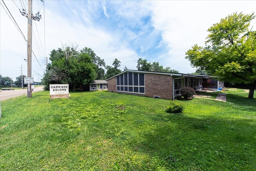 More Photos Of 4822-4860 Philadelphia Dr, Dayton Apartments For Sale