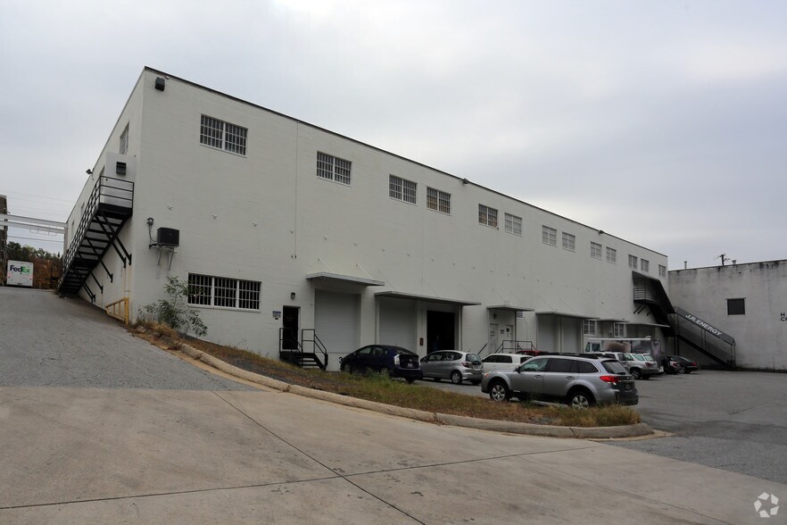 More Photos Of 3172-3182 Bladensburg Rd NE, Washington Storefront For Lease