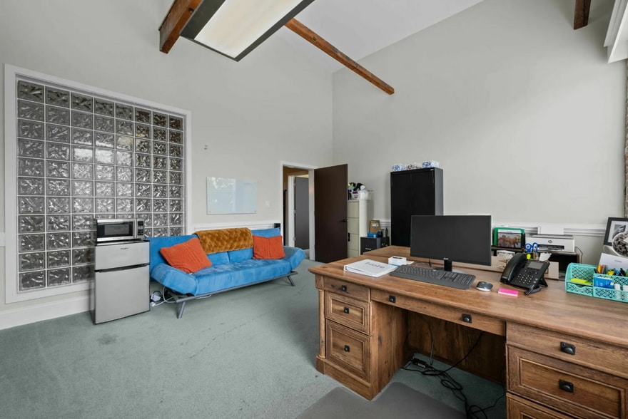 More Photos Of 202 Craven St, New Bern General Retail For Sale