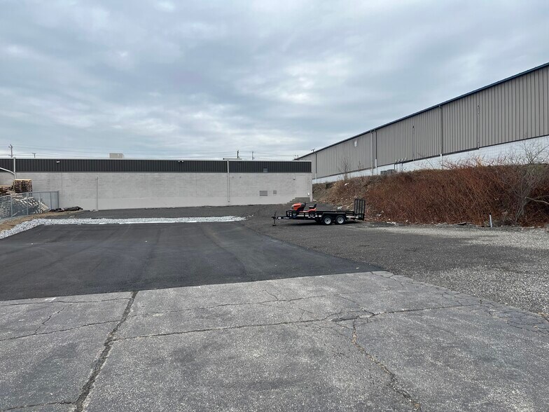 More Photos Of 36 Colorado Ave, Warwick Land For Lease