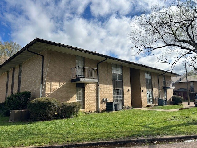 More Photos Of 3150 Robinson Rd, Jackson Apartments For Sale