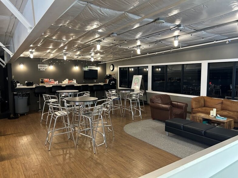 More Photos Of 4975 E Traverse Hwy, Traverse City Specialty For Lease