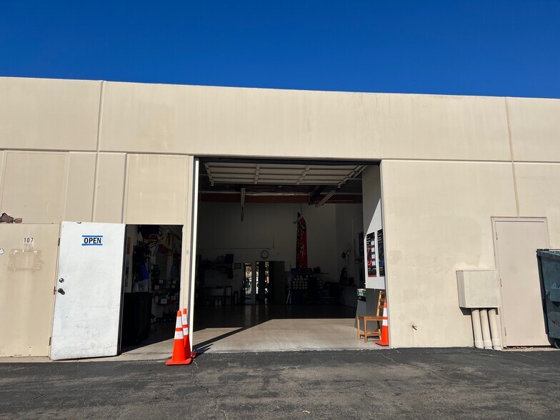More Photos Of 22651 Lambert St, Lake Forest Light Manufacturing For Lease