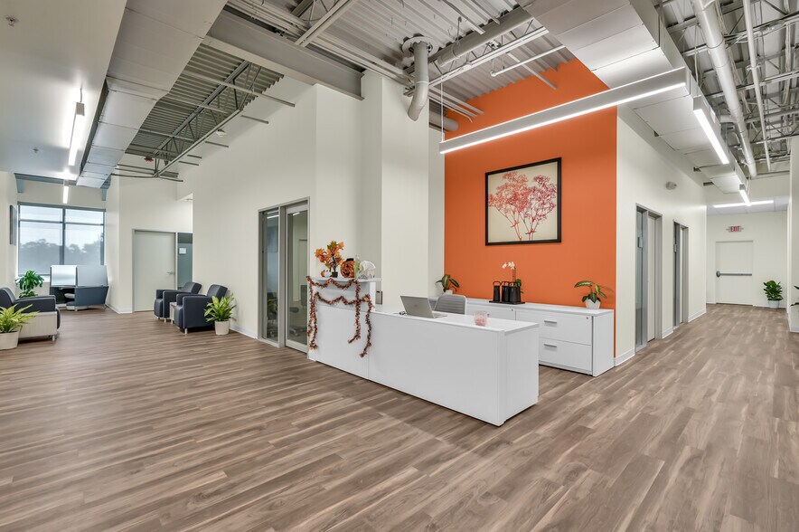More Photos Of 14150 Huffmeister Rd, Cypress Coworking Space