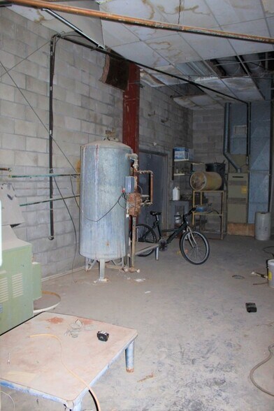 More Photos Of 2401 W Hornbeck Blvd, Fort Stockton Carwash For Sale