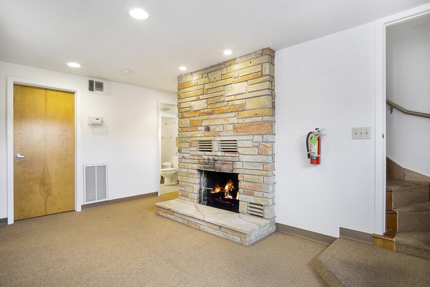 More Photos Of 111 Margaret Ln, Grass Valley Office For Sale