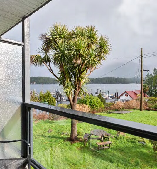 More Photos Of 542 Campbell St, Tofino Hotel For Sale