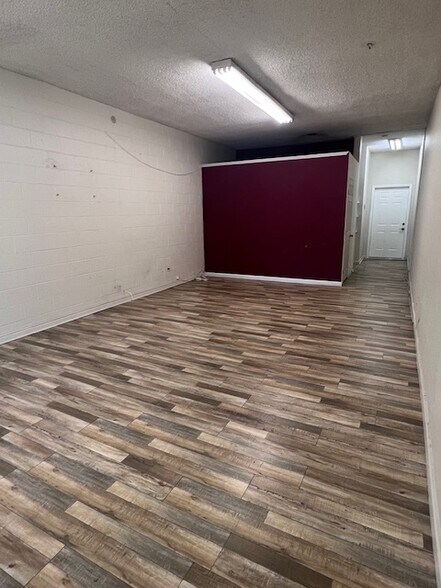 More Photos Of 4327-4329 Tweedy Blvd, South Gate Storefront For Sale