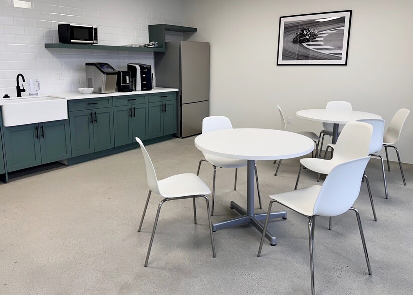 More Photos Of 1964 Westwood Blvd, Los Angeles Coworking Space