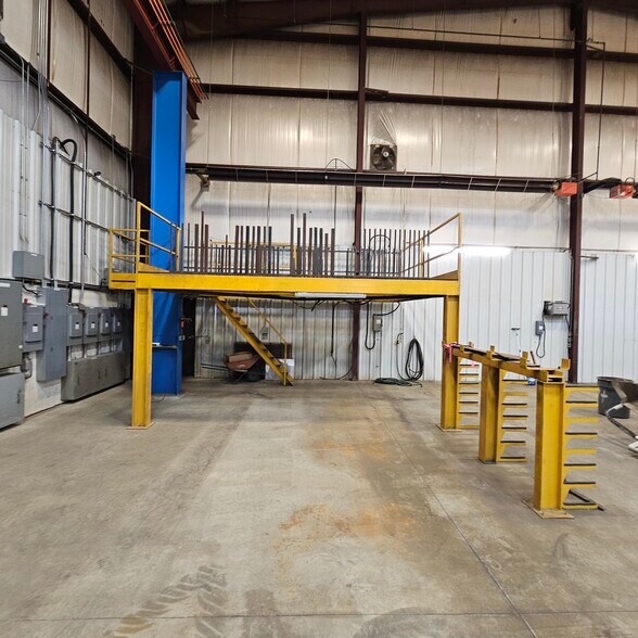 More Photos Of 14152 Hwy 55, Lac La Biche Warehouse For Sale