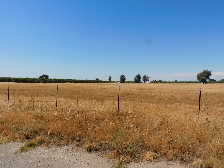 More Photos Of 17639 AVENUE 24 1/2, Chowchilla Land For Sale