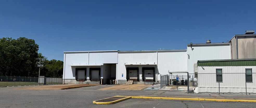 More Photos Of 1651 S Airport Rd, West Memphis Refrigeration Cold Storage For Lease