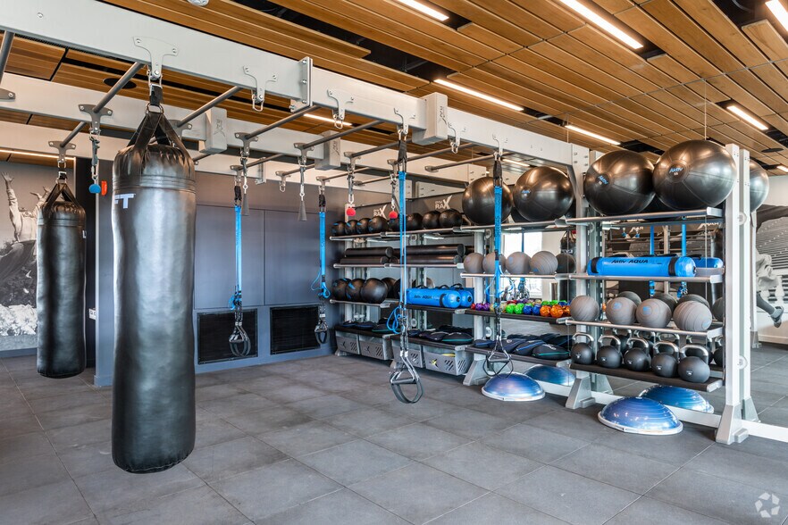 More Photos Of 458 San Antonio Rd, Mountain View Apartments For Lease