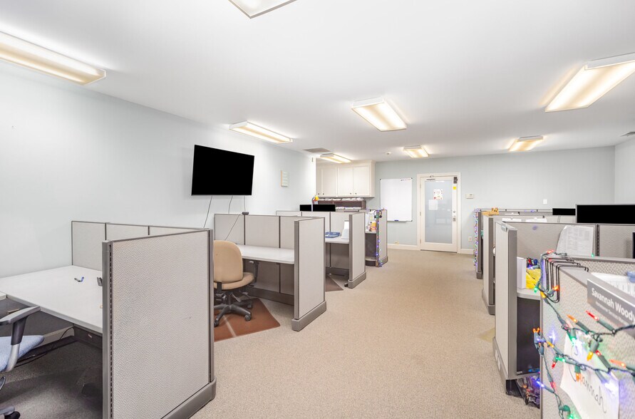 More Photos Of 4523 Park Rd, Charlotte Office For Sale
