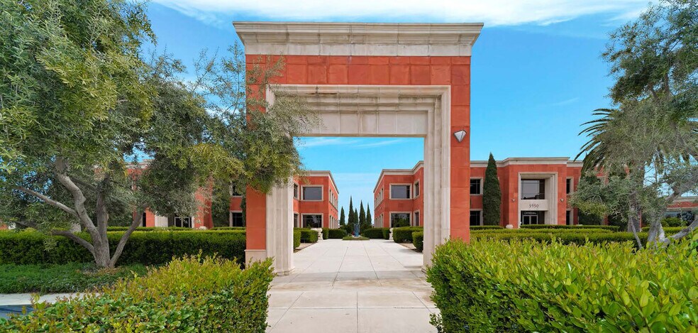 More Photos Of 5958 Priestly Dr, Carlsbad Office For Sale