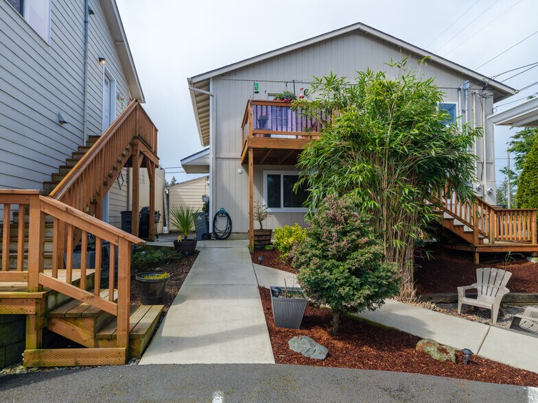 More Photos Of 3003 Highway 101 N, Gearhart Self Storage For Sale